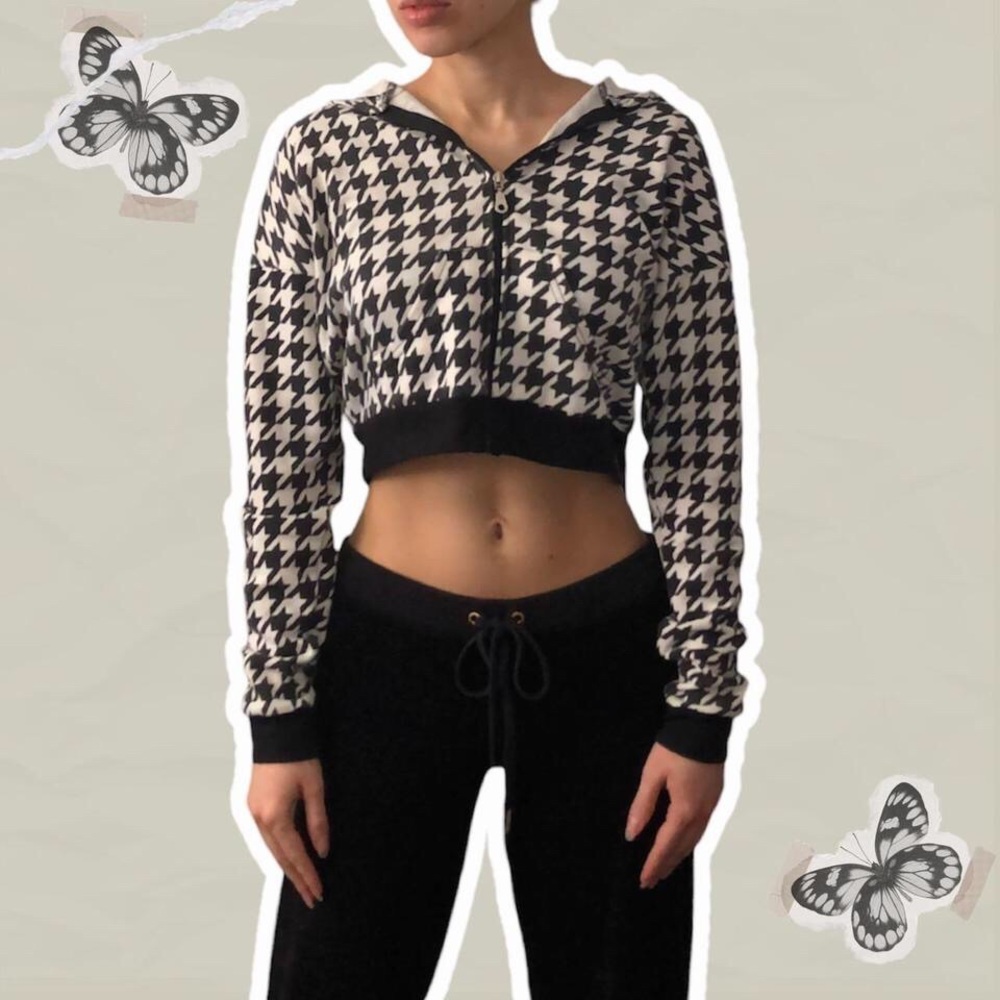 Women’s Rue 21 Cropped Black and White Houndstooth Print Zip-Up Hoodie